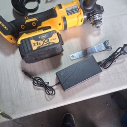 Brand New 21 VOLT High Powered Angle Grinder With New Battery And Charger