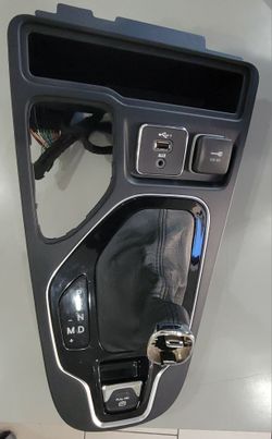 2019 to 2023 Jeep Cherokee Center Console / Gear Shifter Selector Bezel.