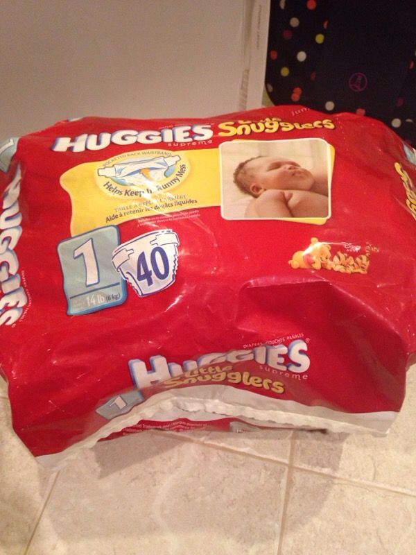 Huggies size 1 diapers - quantity 20