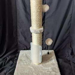 3" cat scratch post