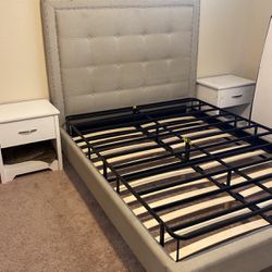 Queen Bed +Box Spring