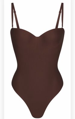 SKIMS M underwire thong bodysuit NWT