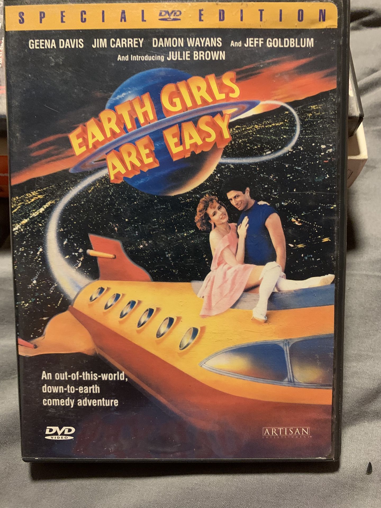 Earth Girls Are Easy