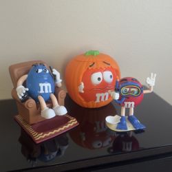 M&M’s Storage And Two Dispensers Set