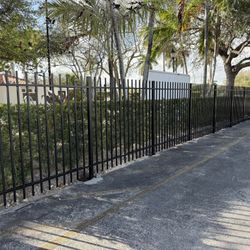Aluminum Picket Fence
