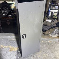 Metal Safe With Lock 
