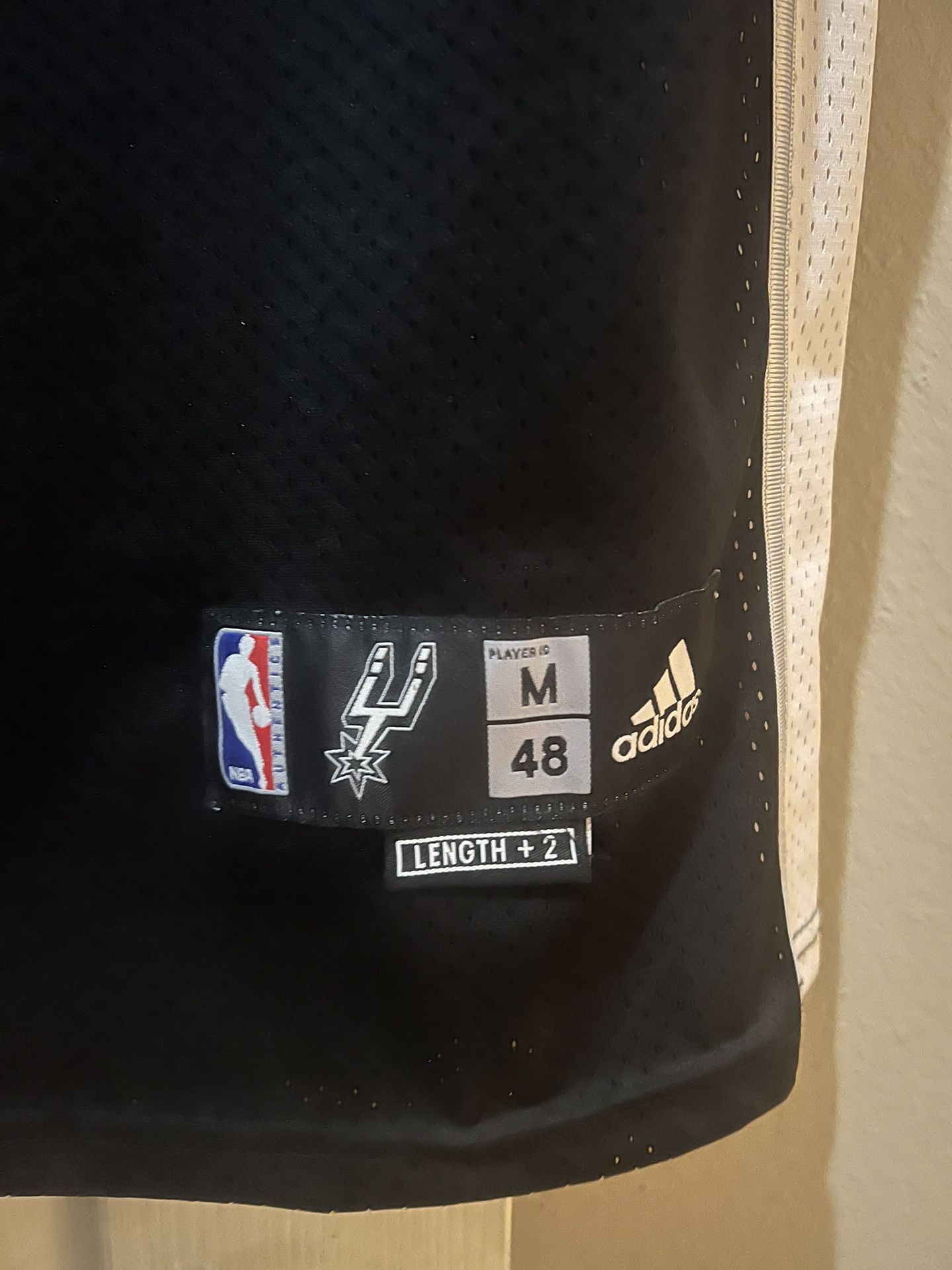 Authentic Vintage Adidas Tim Duncan San Antonio Spurs NBA Youth Jersey Size  52 for Sale in Sunny Isles Beach, FL - OfferUp
