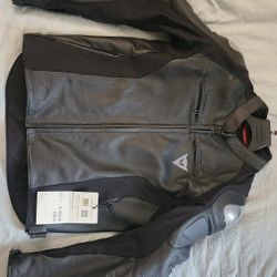 Dainese essential racing leather jacket Size 44Us-54Eu