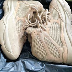 Yeezy Boots Size 9 