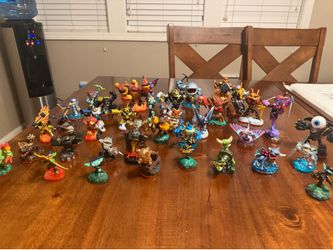 Skylanders Figures