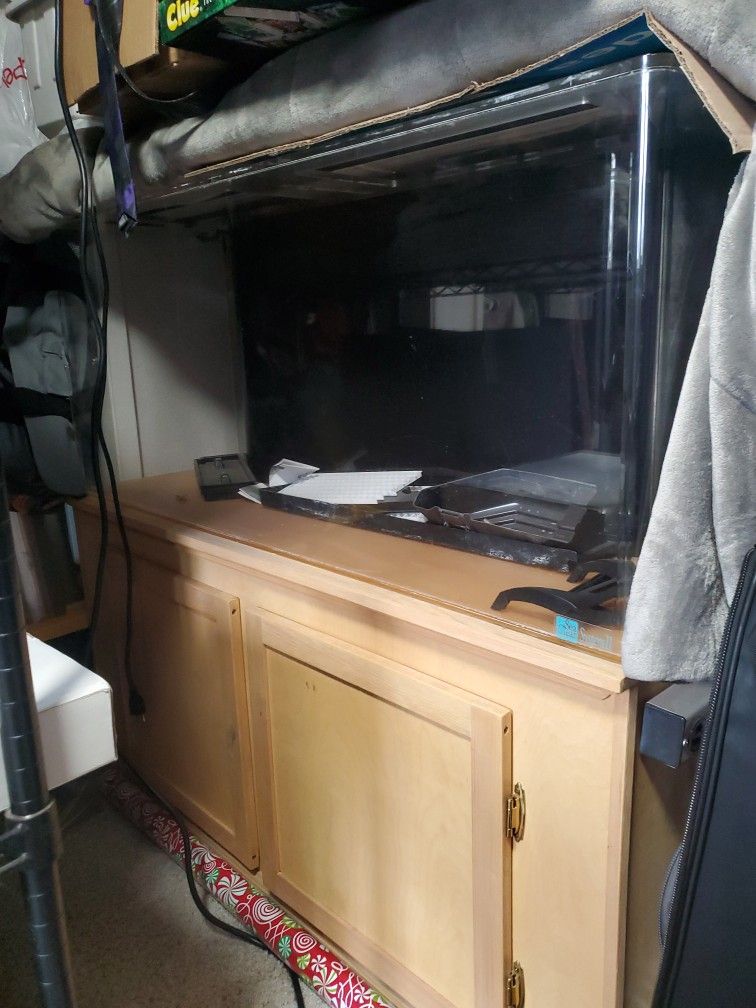 65 Gallon Seaclear System 11 With Stand