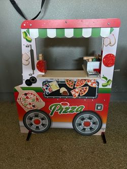 Melissa and Doug wooden pizza parlor