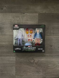 Marvel Legends Doomsday Invisible Woman & Human Torch 2-Pack