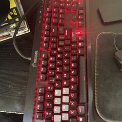 CORSAIR Gaming K70 LUX Cherry Red Keyboard