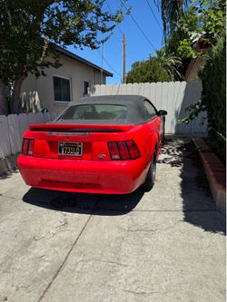 2000 Ford Mustang
