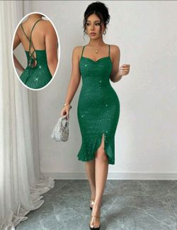 Elegant sparkly green Dress