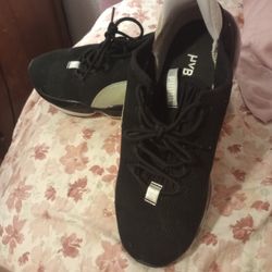 Men's Size 10 Puma