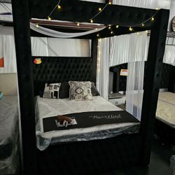 Speakers Canopy Bed frame new