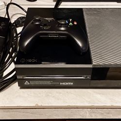 Xbox One 1TB Model 1540 Console with Controller