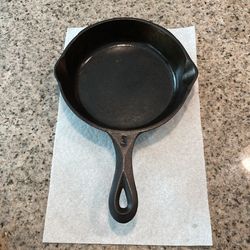 Birdsboro #3 Cast Iron Skillet