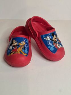 Used Toddler Mickey Mouse Clog shoes size 7c/8c
