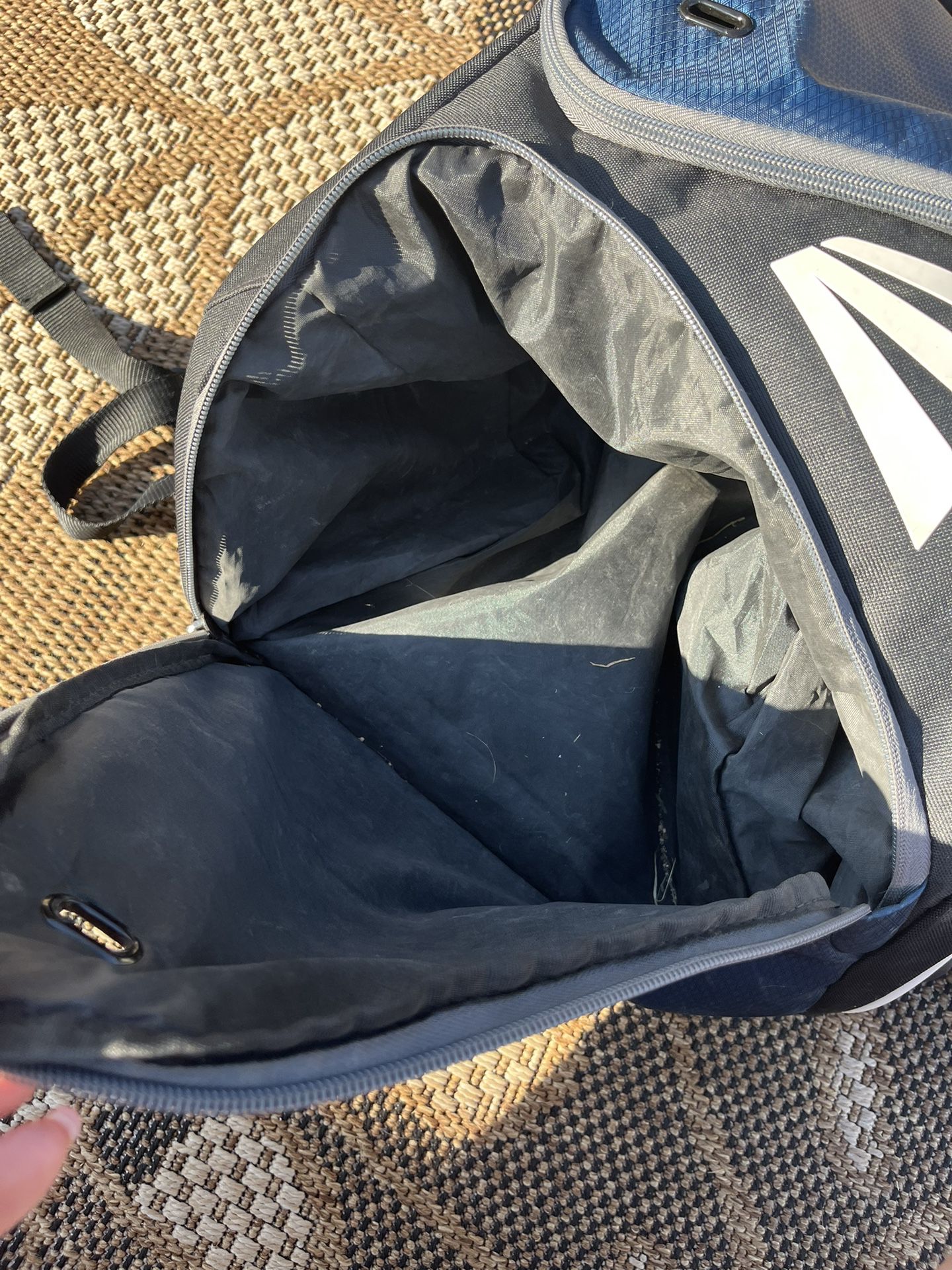 Easton Baseball / Softball Glove & Bat, Navy Blue Sport Backpack