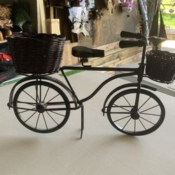  Table Planter  Bike With baskets 