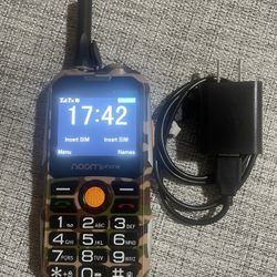 Naomiphone PTT6800 Walkie Talkie Radio Cellphone Power Bank 