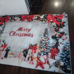 New Christmas Area Rug 62 Inch X 91 Inch $60