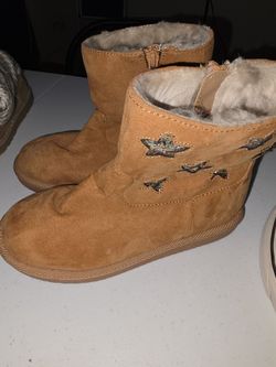 Used medium girl shoes, boots and sandals