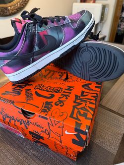 Nike Dunk Low Graffiti Pink size 9.5