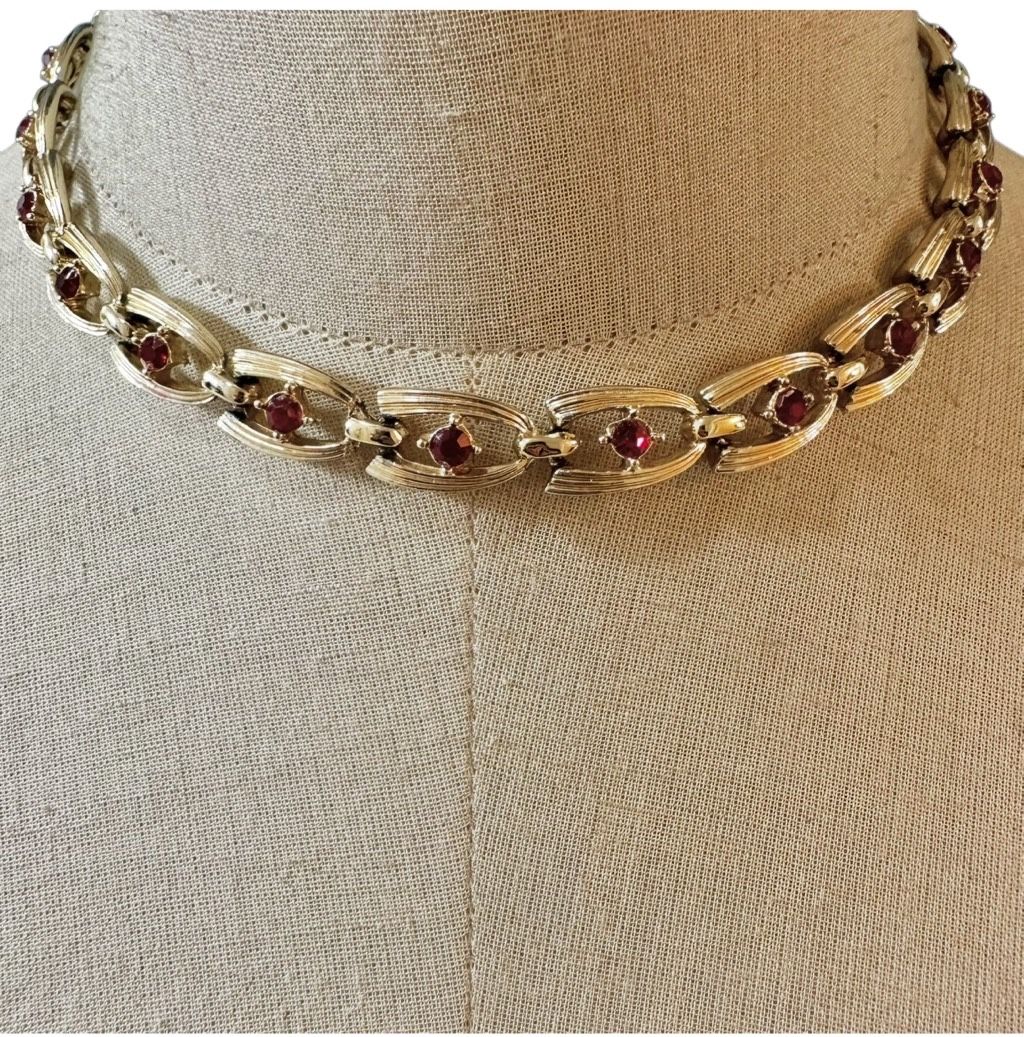 Coro vintage gold tone red rhinestone choker necklace