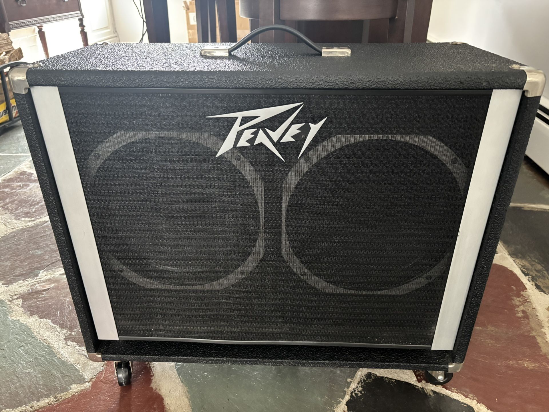 Mint Peavey 2-12 Enclosure Cab
