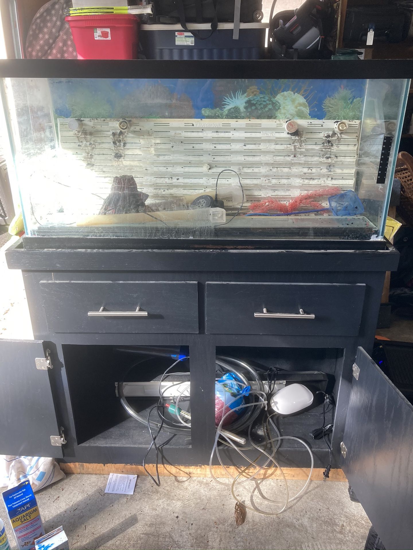 Free fish tank with supplies. 15dx17hx36w *PENDING*