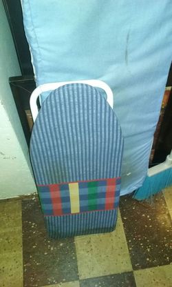 Mini ironing board