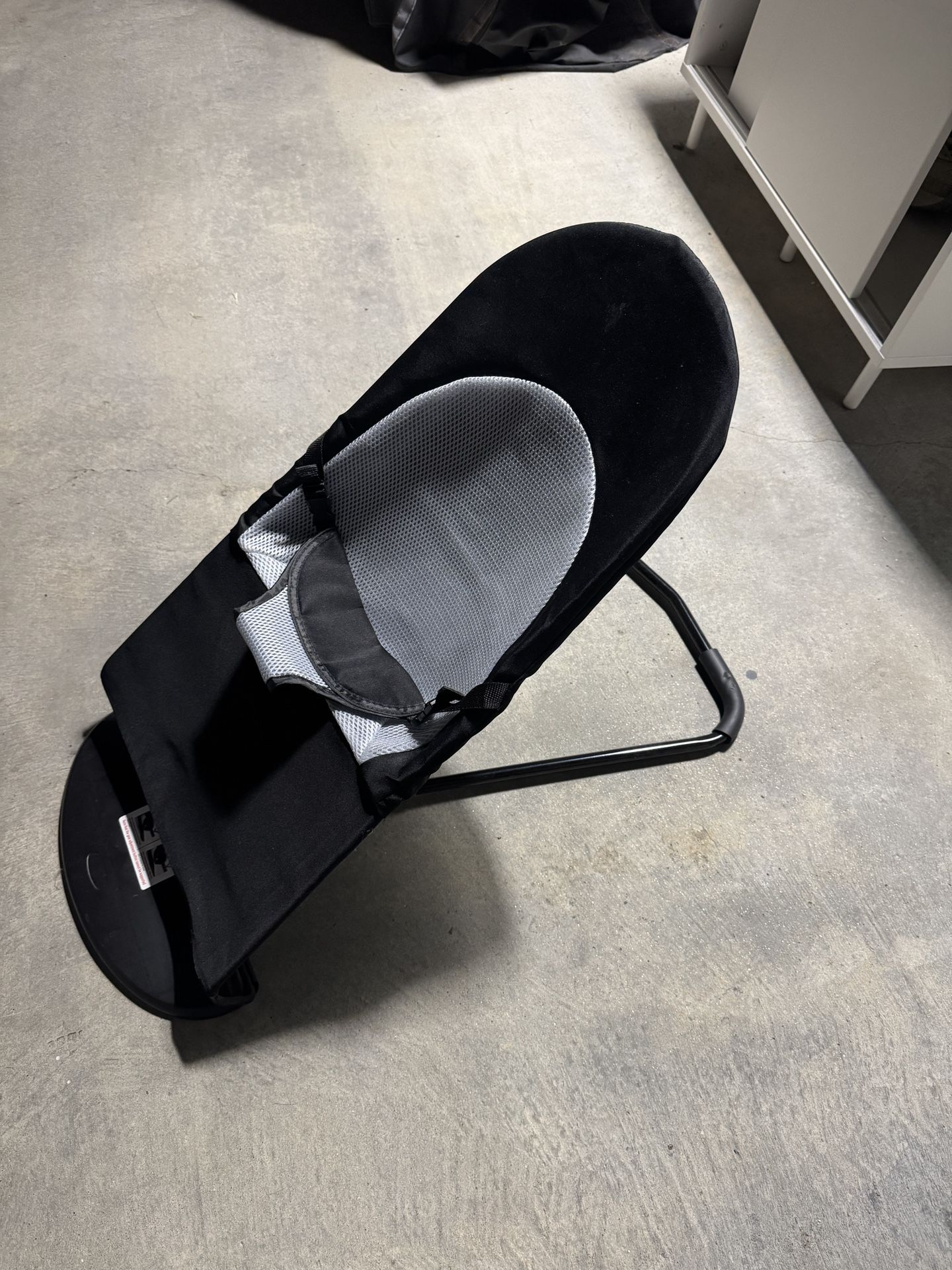 Baby Bouncer Seat – Black & Gray, Lightweight & Portable