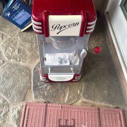 Popcorn Machine 