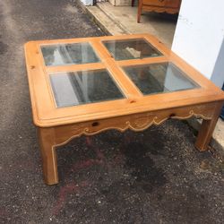Coffee- Center- Table 40x40x16t