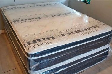 Mattress Queen Pillowtop Bamboo
Firm Bamboo New $299 Pickup only
Deerfield beach