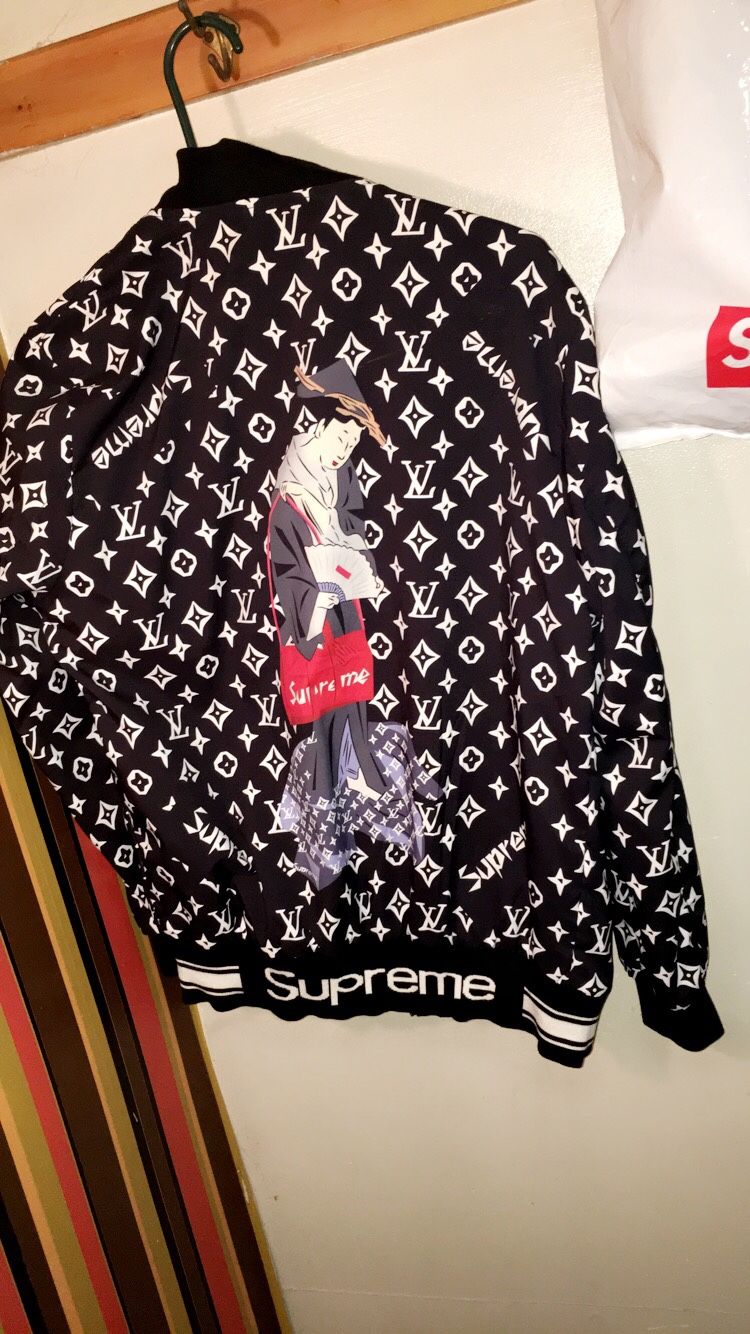 LOUIS VUITTON X Supreme Windbreaker Jacket. Unisex Men's/women's. Includes  Box $483.00 - PicClick