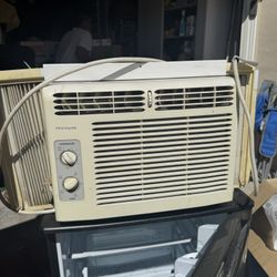 Frigidaire Window Air Conditioner 