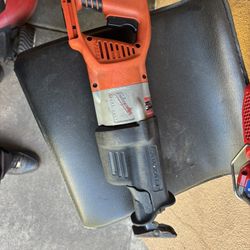 Heavy Duty Milwaukee 28V Sawzall