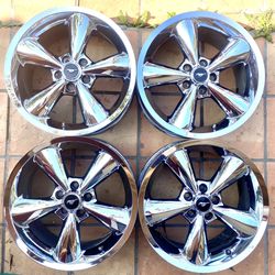 Used, Ford Mustang Original Set  Of 4 Size 18x8.5 ****firme Price ****