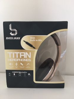 Titan headphones w built in Mic