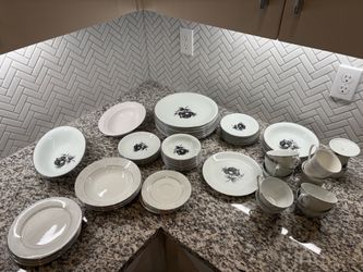 Dine China Dinnerware Plate Bowl Tea Cup Set