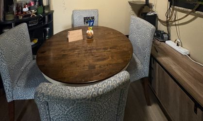 Dining set