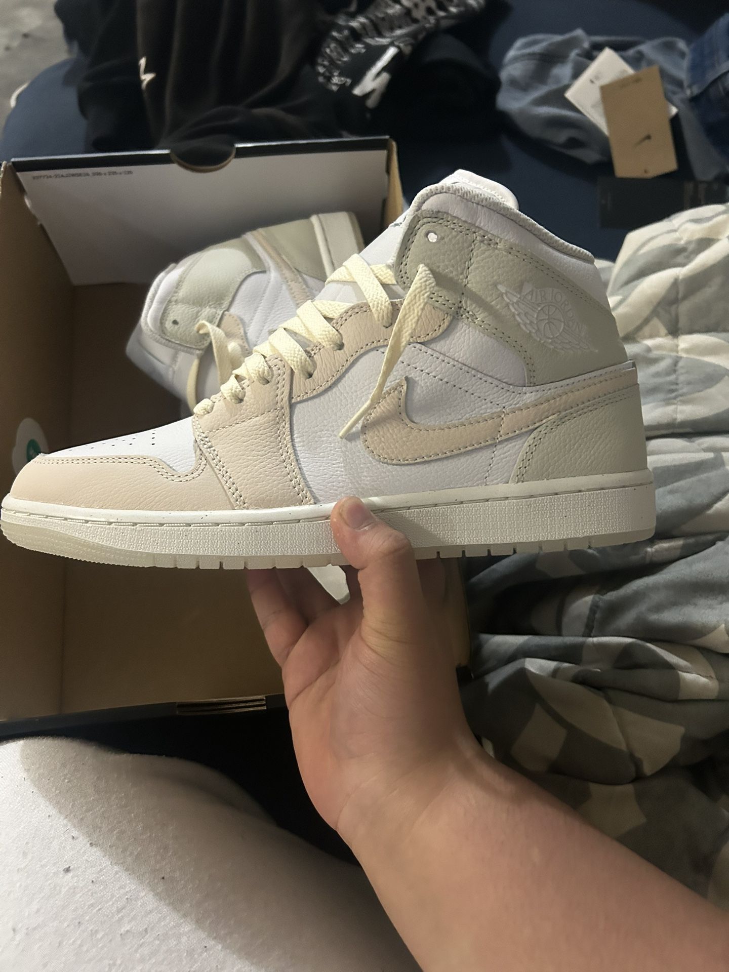 air jordan 1 mid