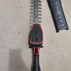 Milwaukee M12 Hedge Trimmer