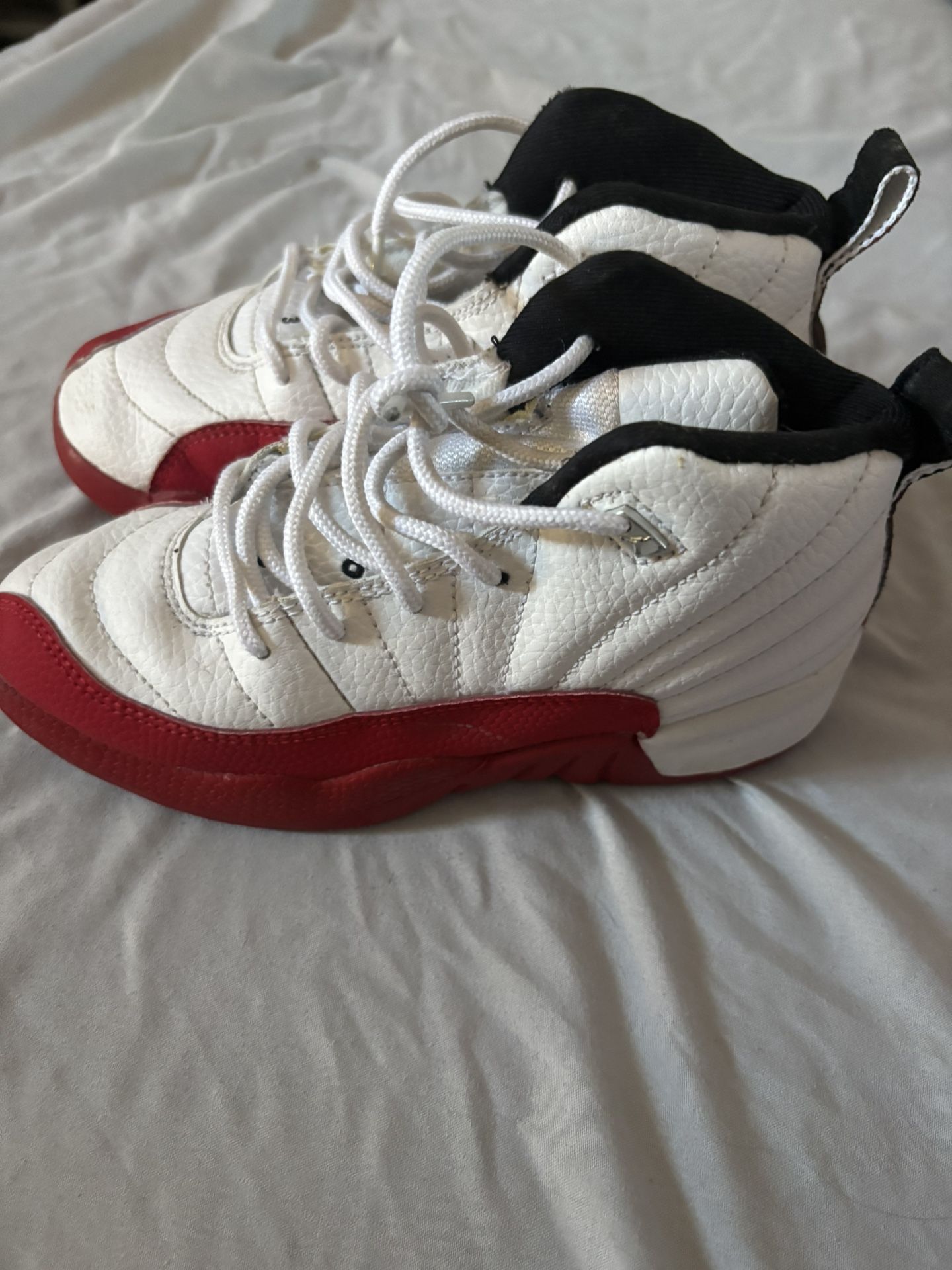 Used Jordan Retro 12’s Size 13c