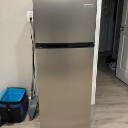 Small Refrigerator 